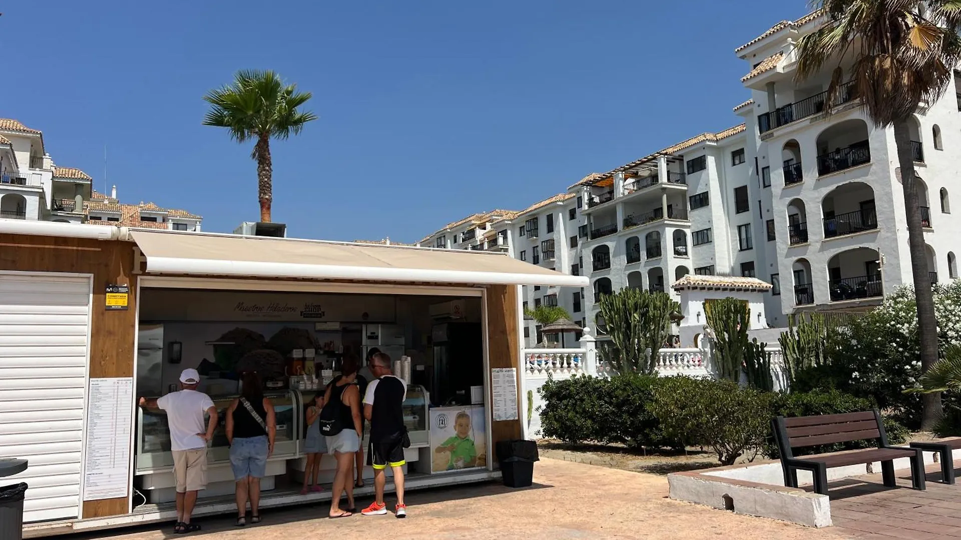 דירות מנילבה Puerto De La Duquesa 0*,