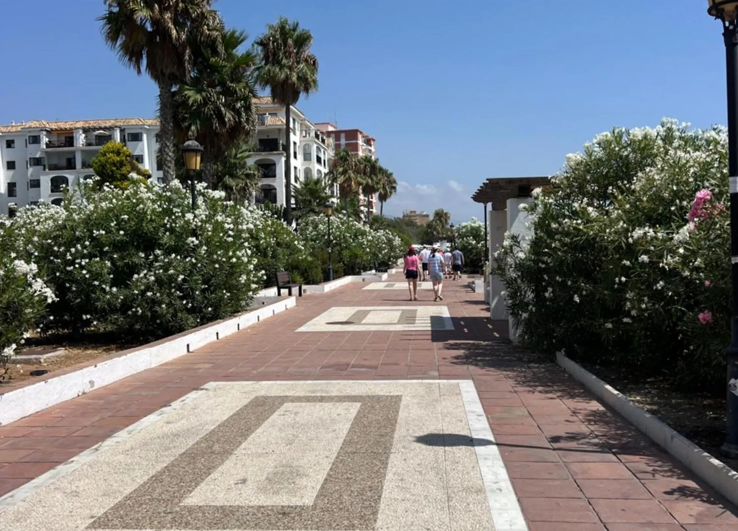 דירות מנילבה Puerto De La Duquesa 0*,  ספרד