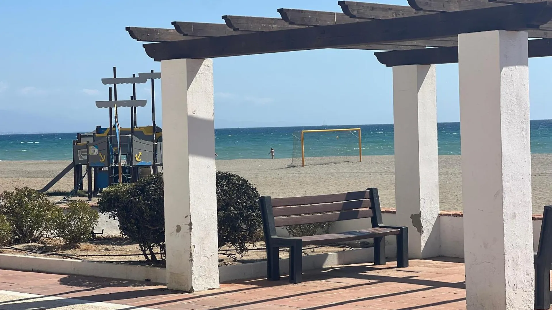 דירות מנילבה Puerto De La Duquesa ספרד